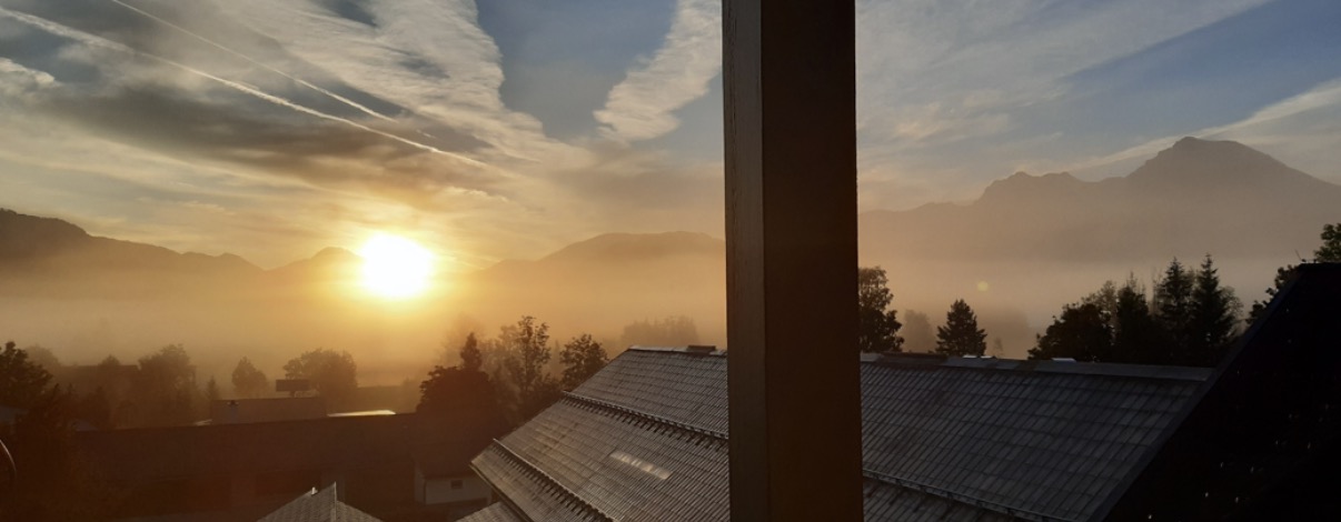 Top 35 Sonnenaufgang Bergpanorama vom Balkon
